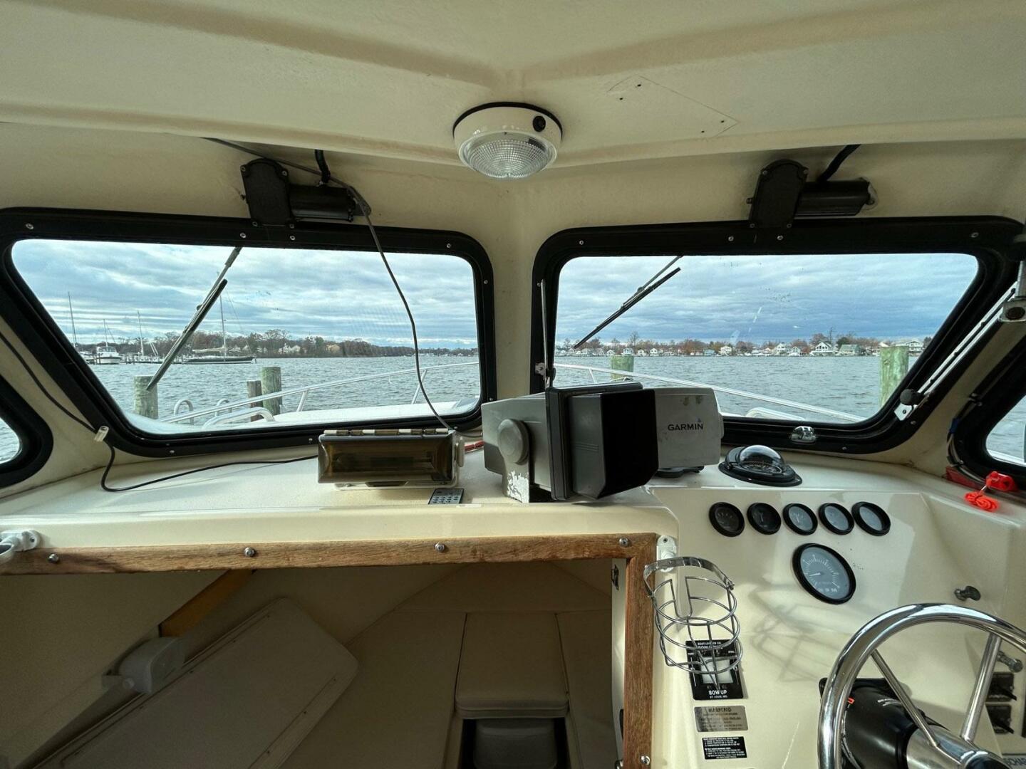 Slide: The Image of Parker 2520 Sport Cabin 1994 - 4168737