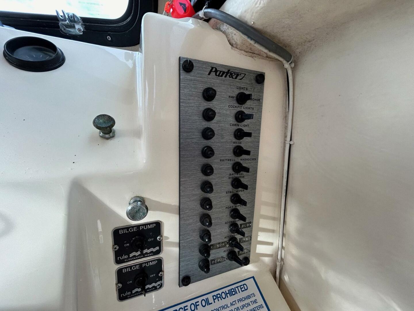 Slide: The Image of Parker 2520 Sport Cabin 1994 - 4168740