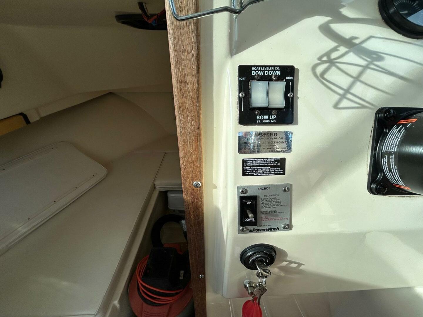 Slide: The Image of Parker 2520 Sport Cabin 1994 - 4168743