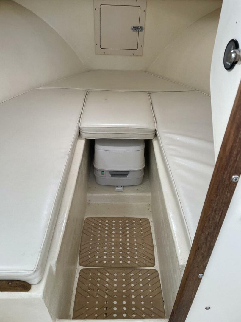Slide: The Image of Parker 2520 Sport Cabin 1994 - 4168760