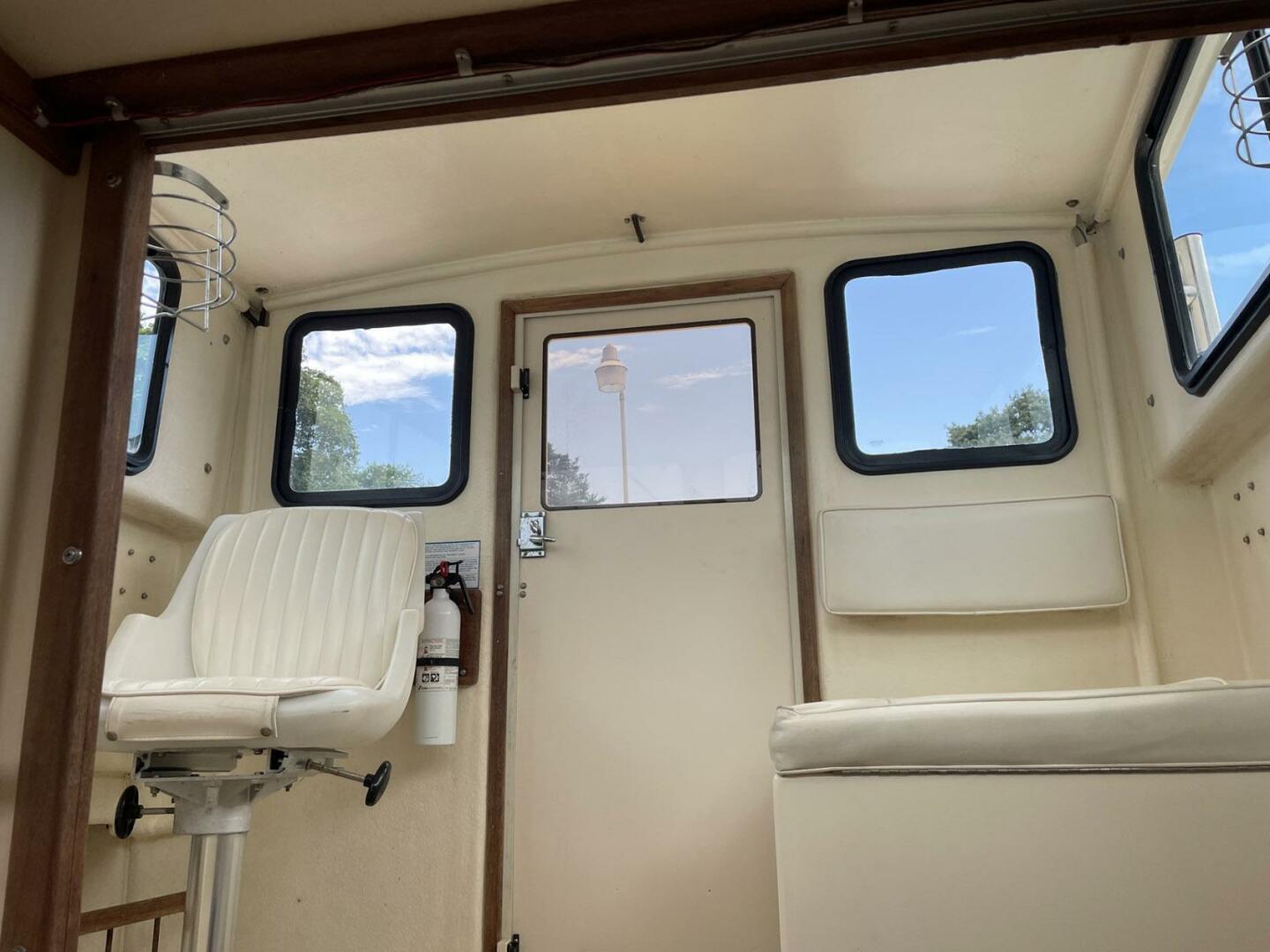 Slide: The Image of Parker 2520 Sport Cabin 1994 - 4168763