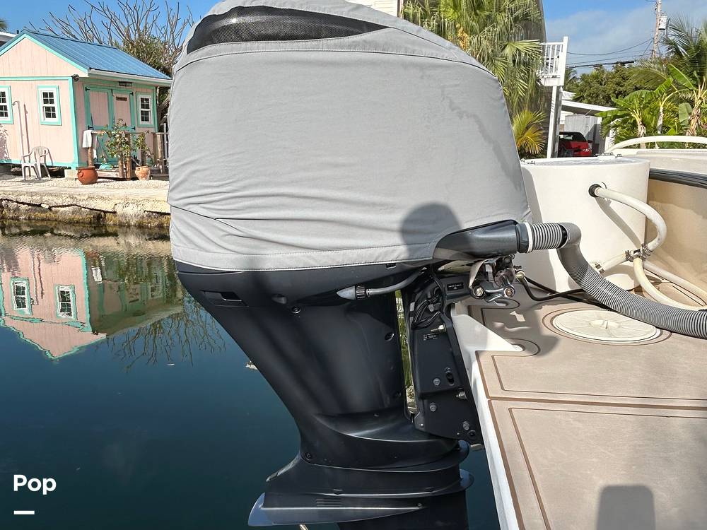 Slide: The Image of Parker Marine 2510 Walkaround Deep V 2004 - 15235711