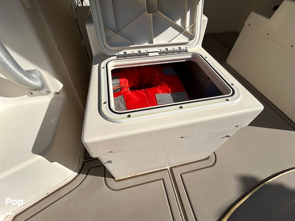 Slide: The Image of Parker Marine 2510 Walkaround Deep V 2004 - 15235772