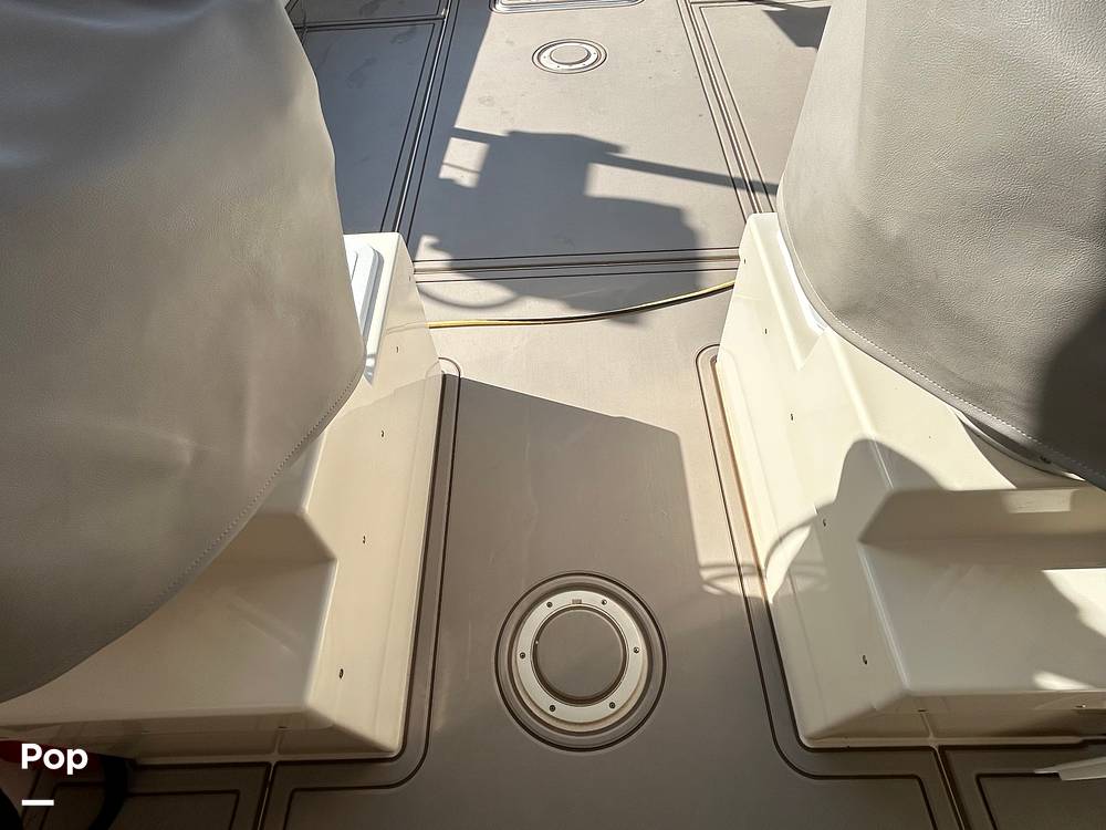 Slide: The Image of Parker Marine 2510 Walkaround Deep V 2004 - 15235800