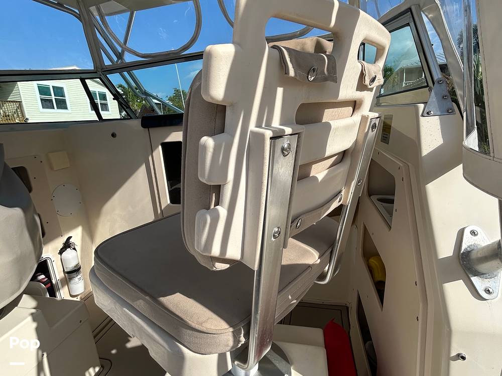 Slide: The Image of Parker Marine 2510 Walkaround Deep V 2004 - 15235802
