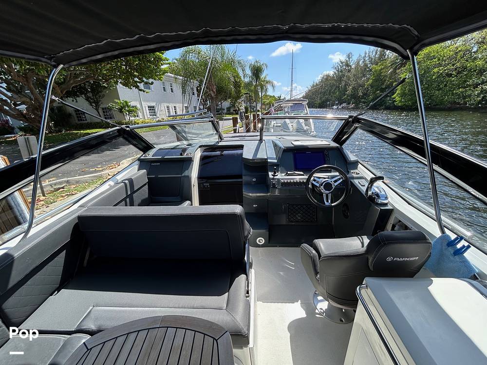 Slide: The Image of Parker Poland 850 Voyager 2021 - 15405118