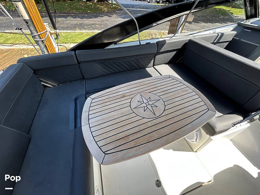 Slide: The Image of Parker Poland 850 Voyager 2021 - 15405119