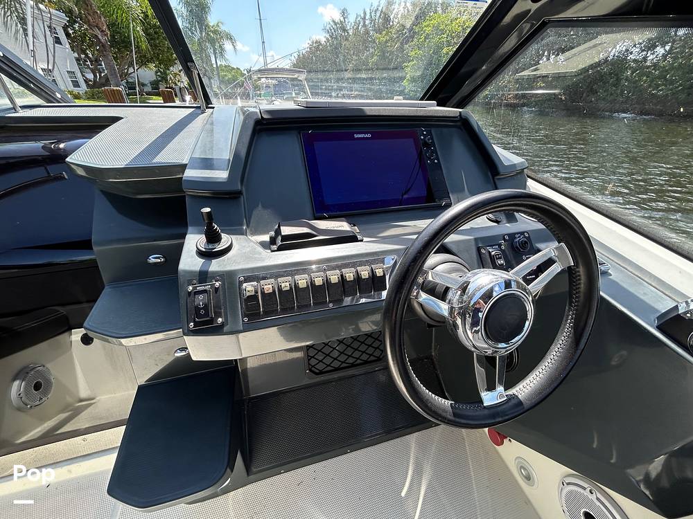 Slide: The Image of Parker Poland 850 Voyager 2021 - 15405121