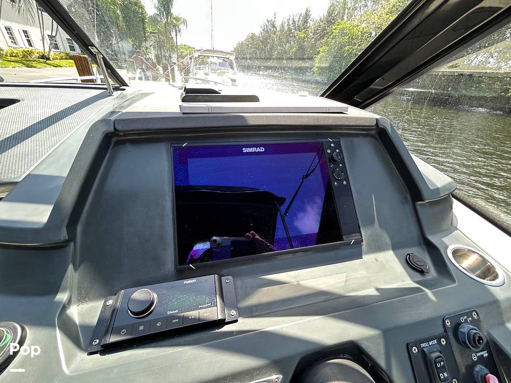 Slide: The Image of Parker Poland 850 Voyager 2021 - 15405123