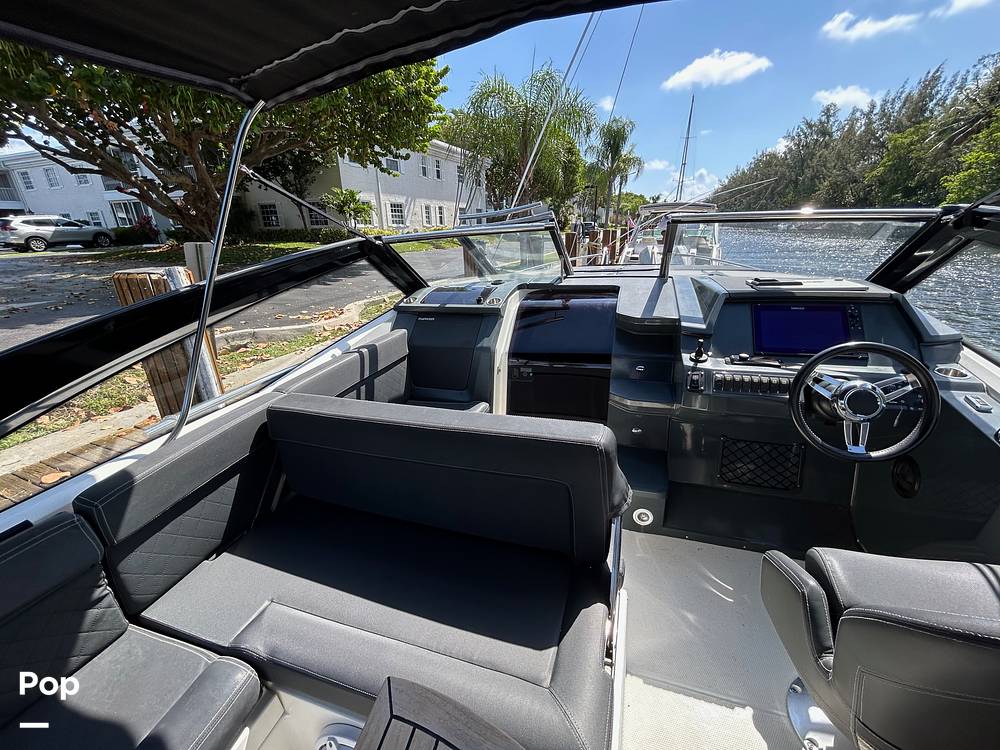 Slide: The Image of Parker Poland 850 Voyager 2021 - 15405131