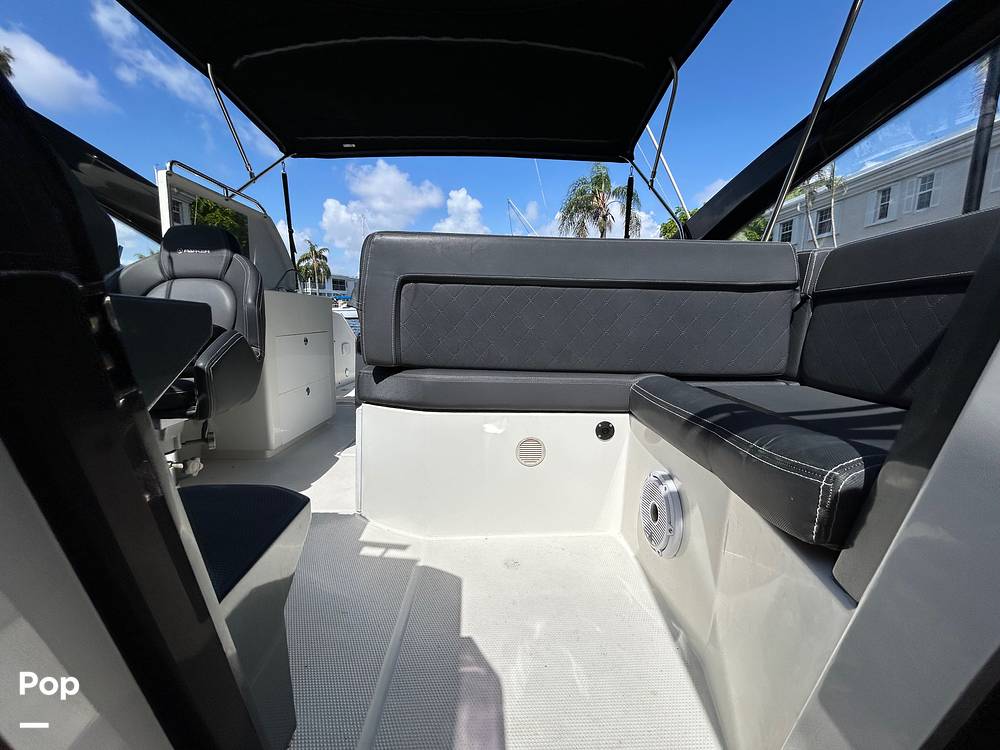 Slide: The Image of Parker Poland 850 Voyager 2021 - 15405261