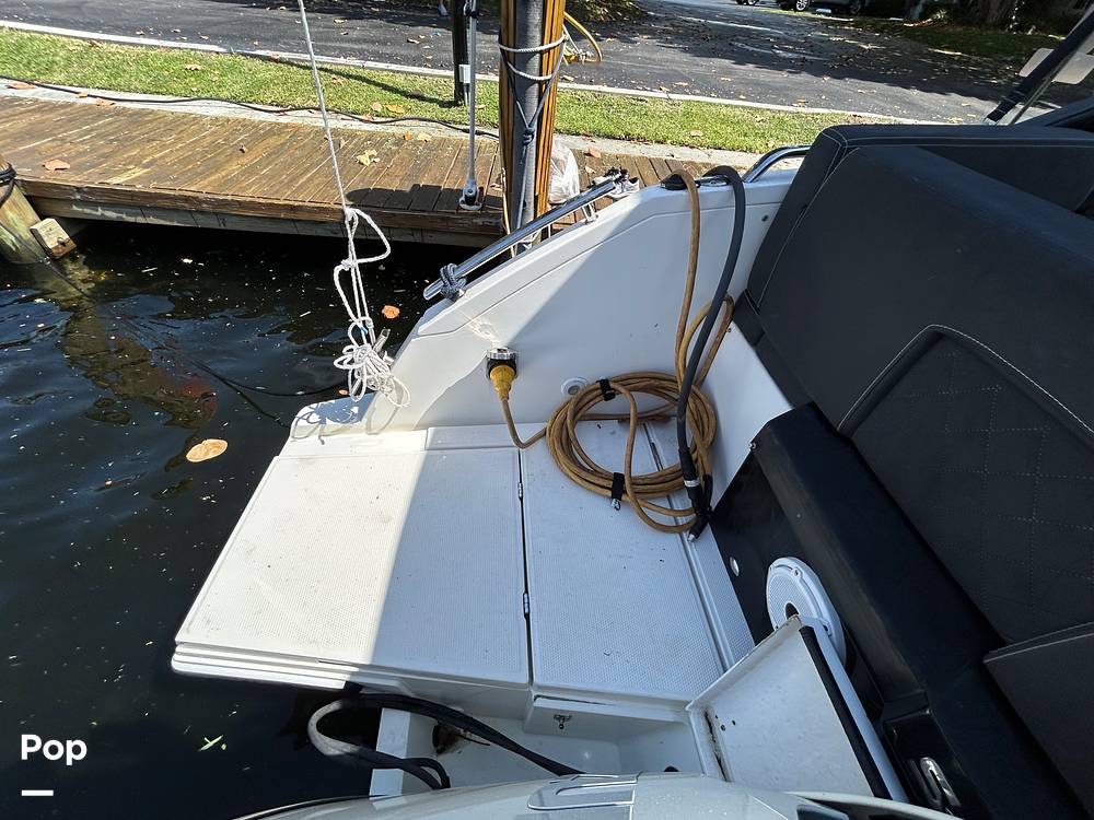 Slide: The Image of Parker Poland 850 Voyager 2021 - 15405274