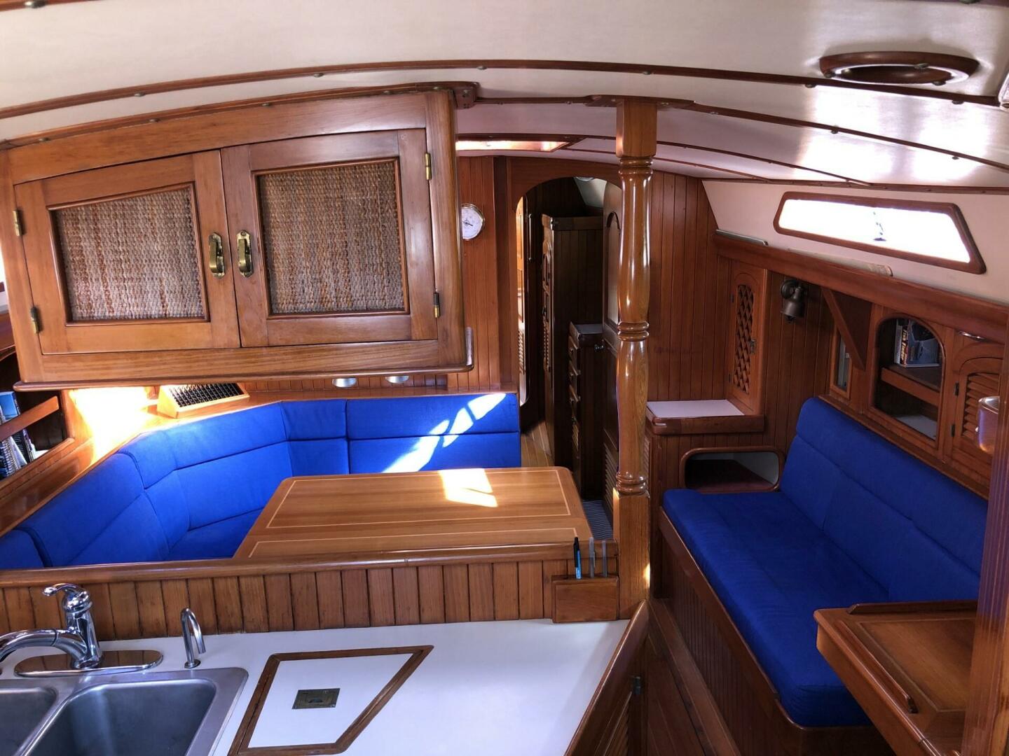 Slide: The Image of Passport 40 1986 - 4411802