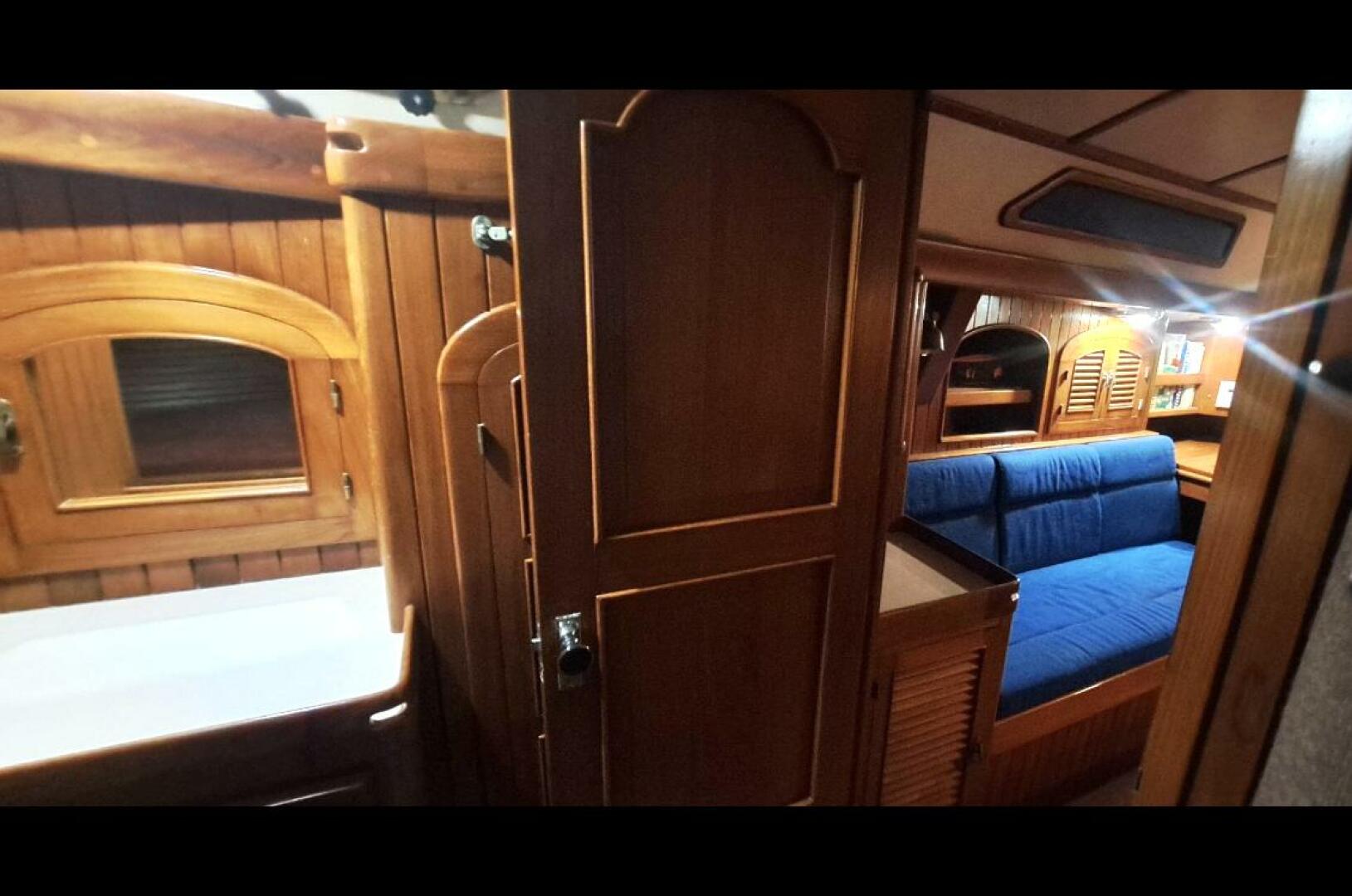 Slide: The Image of Passport 40 1986 - 4411814