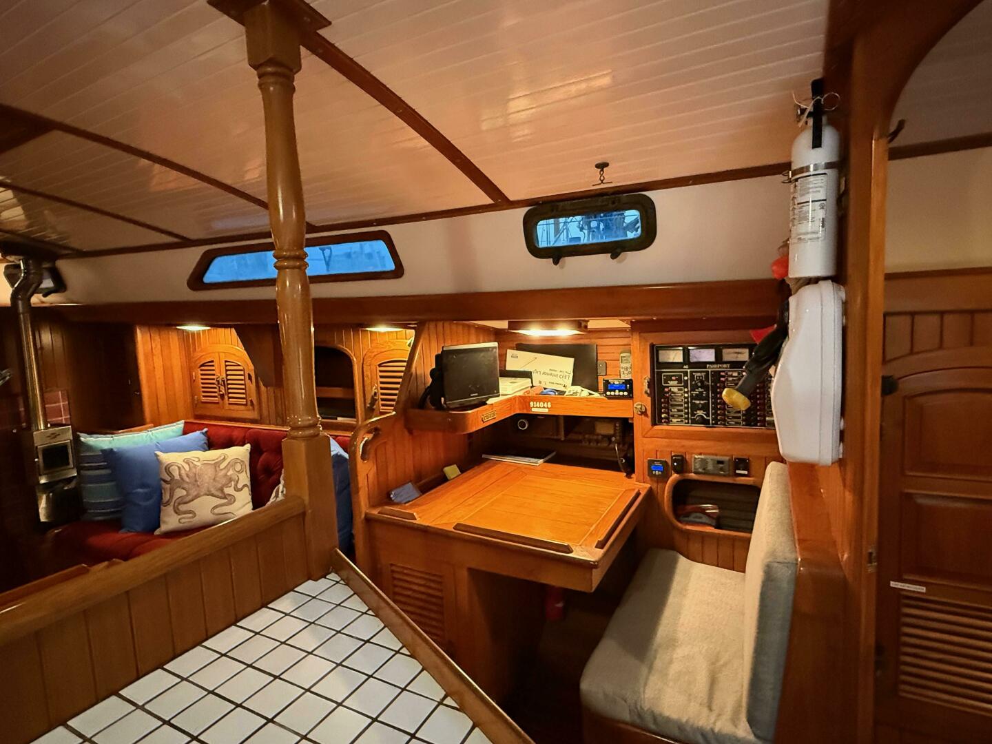 Slide: The Image of Passport 40 1987 - 5191239