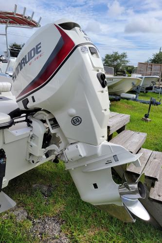 Slide: The Image of 2001 Pathfinder 1806V boat with Evinrude outboard motor. - 14