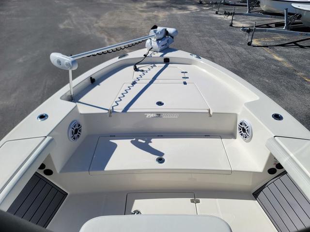Slide: The Image of 2023 Pathfinder 2400 Open boat deck with seating and trolling motor. - 7