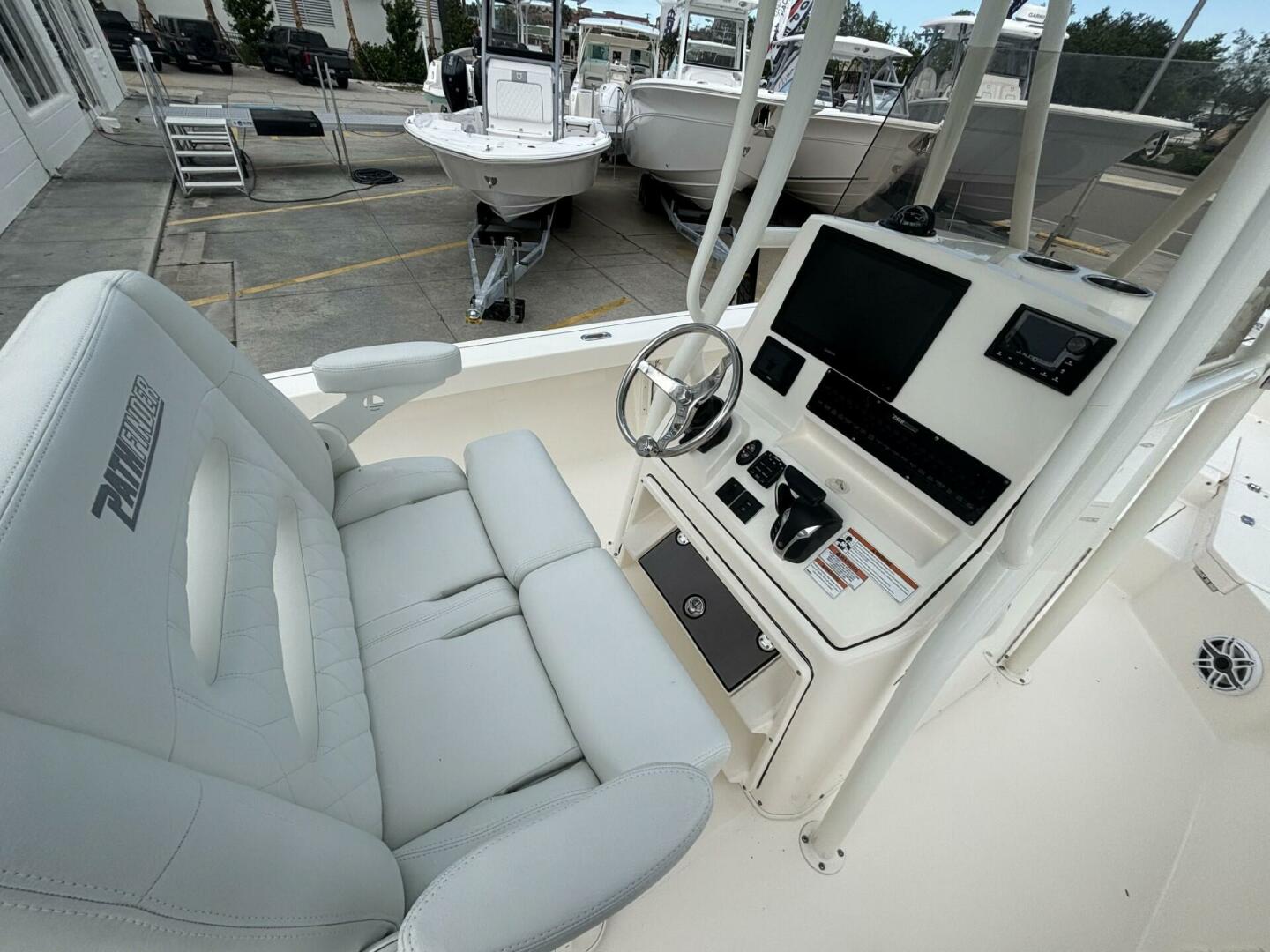Slide: The Image of Pathfinder 2400 TRS 2023 - 5361278