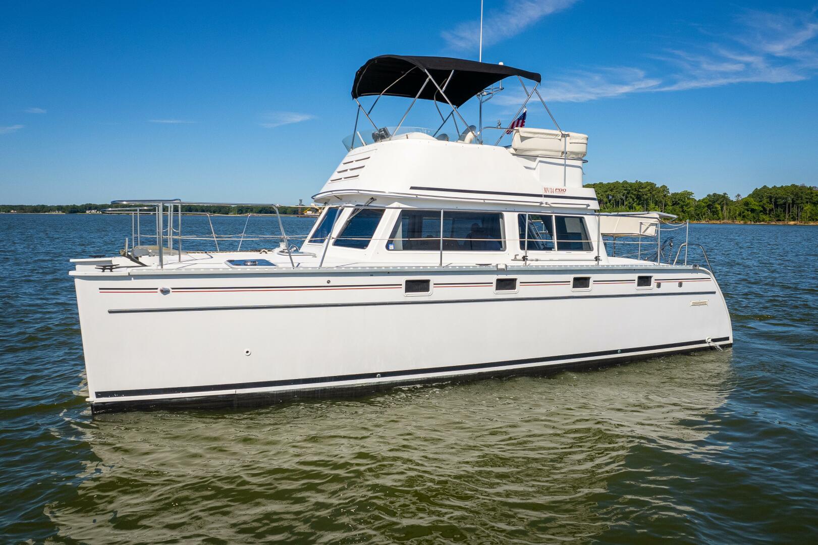 Slide: The Image of PDQ 34 Power Catamaran 2002 - 4500965