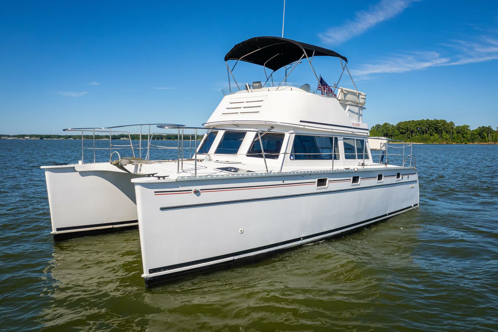 Slide: The Image of PDQ 34 Power Catamaran 2002 - 4500970