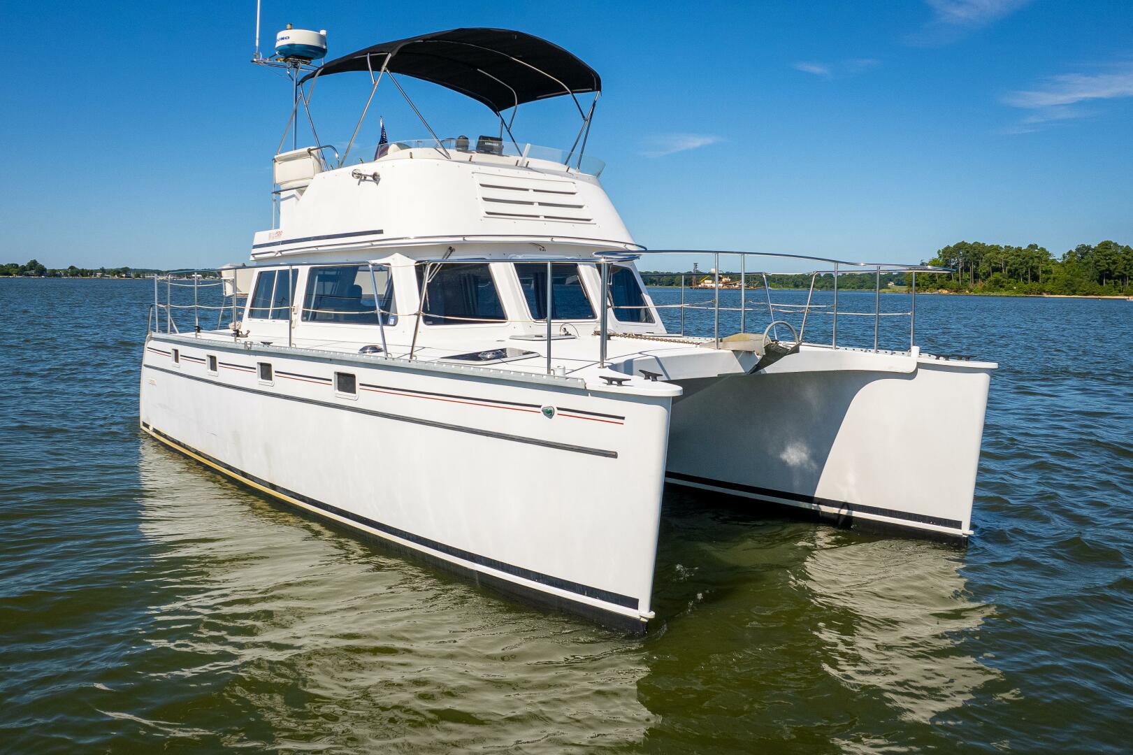 Slide: The Image of PDQ 34 Power Catamaran 2002 - 4500978