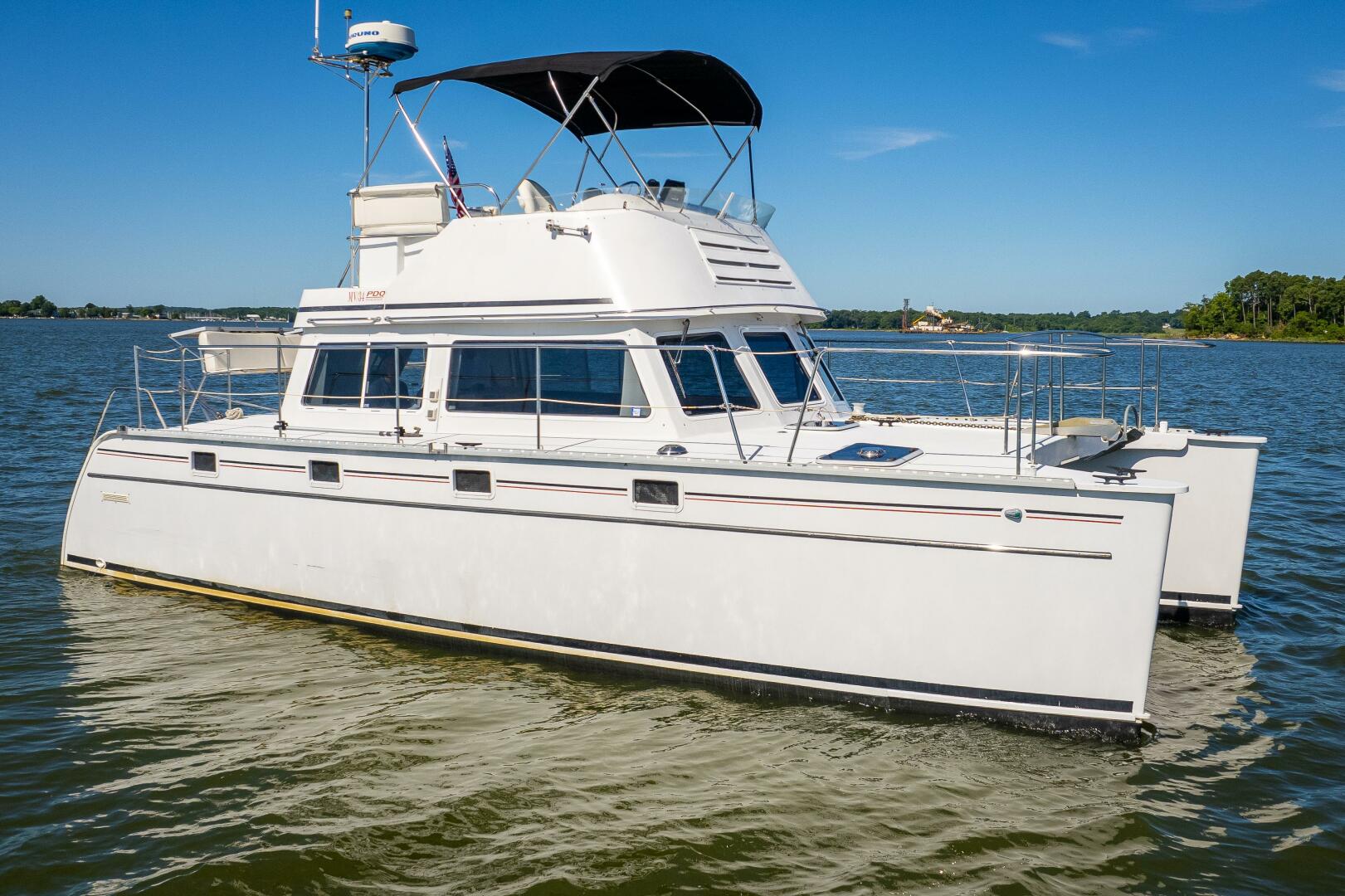 Slide: The Image of PDQ 34 Power Catamaran 2002 - 4500980