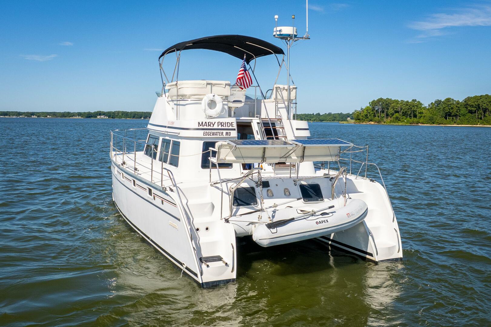 Slide: The Image of PDQ 34 Power Catamaran 2002 - 4500989