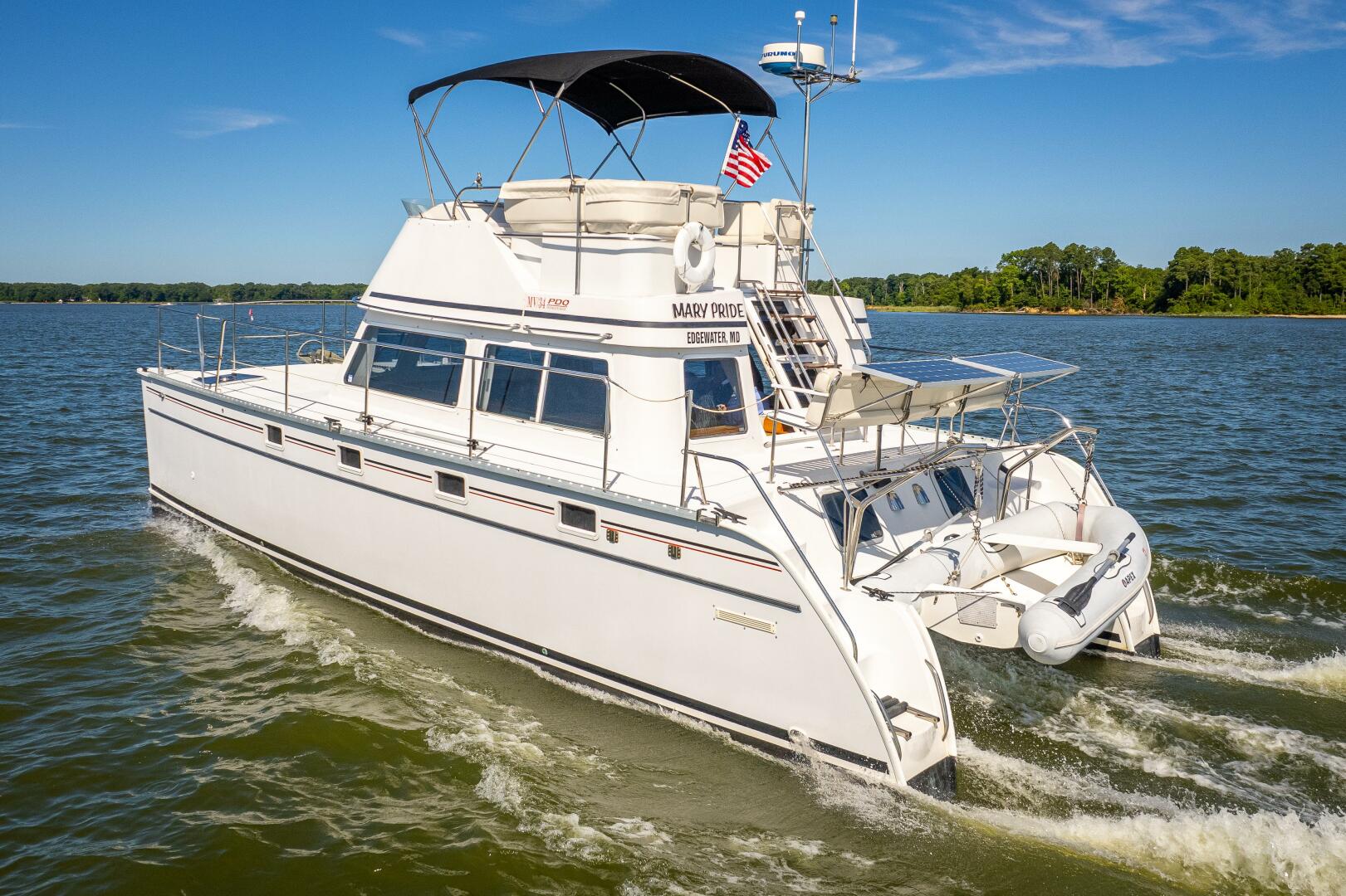 Slide: The Image of PDQ 34 Power Catamaran 2002 - 4500991