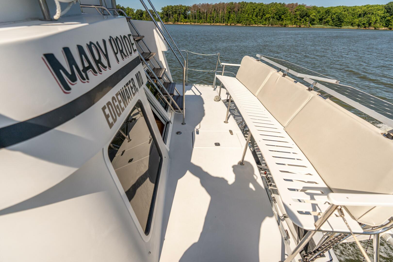 Slide: The Image of PDQ 34 Power Catamaran 2002 - 4501029