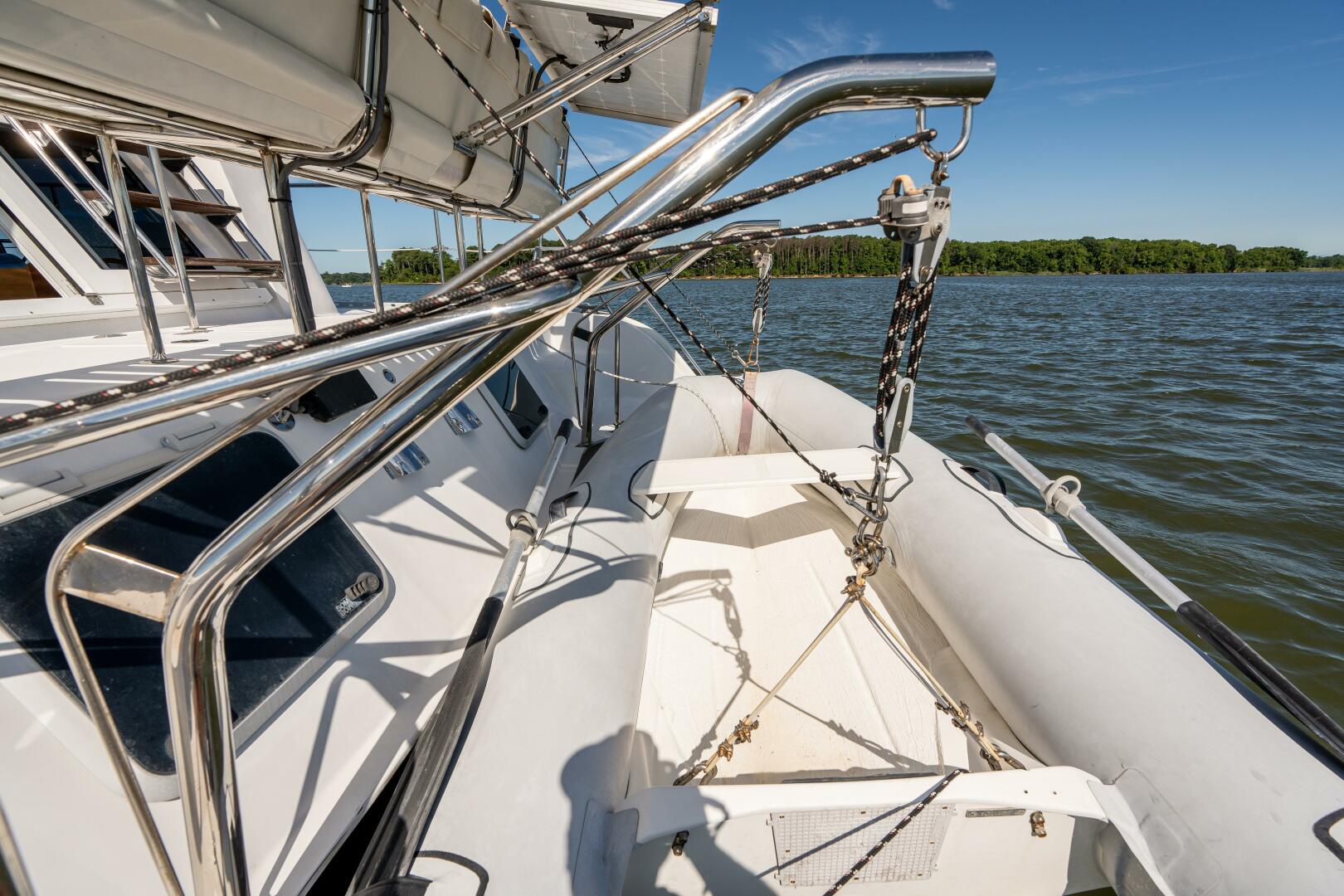 Slide: The Image of PDQ 34 Power Catamaran 2002 - 4501041