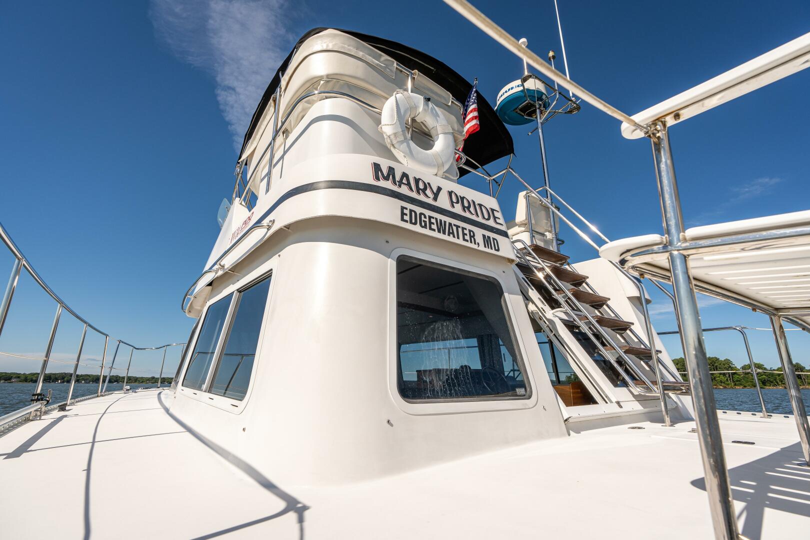 Slide: The Image of PDQ 34 Power Catamaran 2002 - 4501042