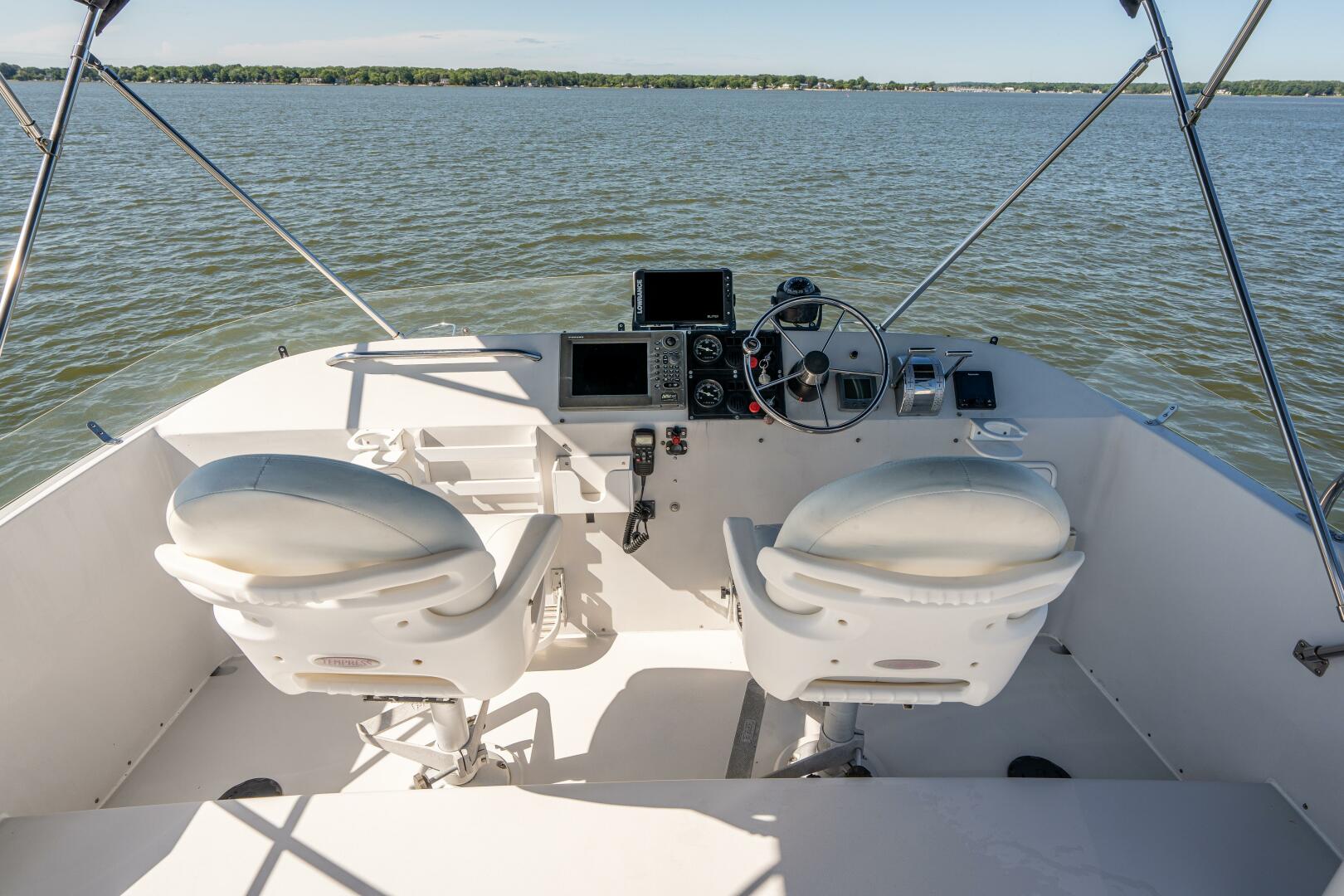 Slide: The Image of PDQ 34 Power Catamaran 2002 - 4501043