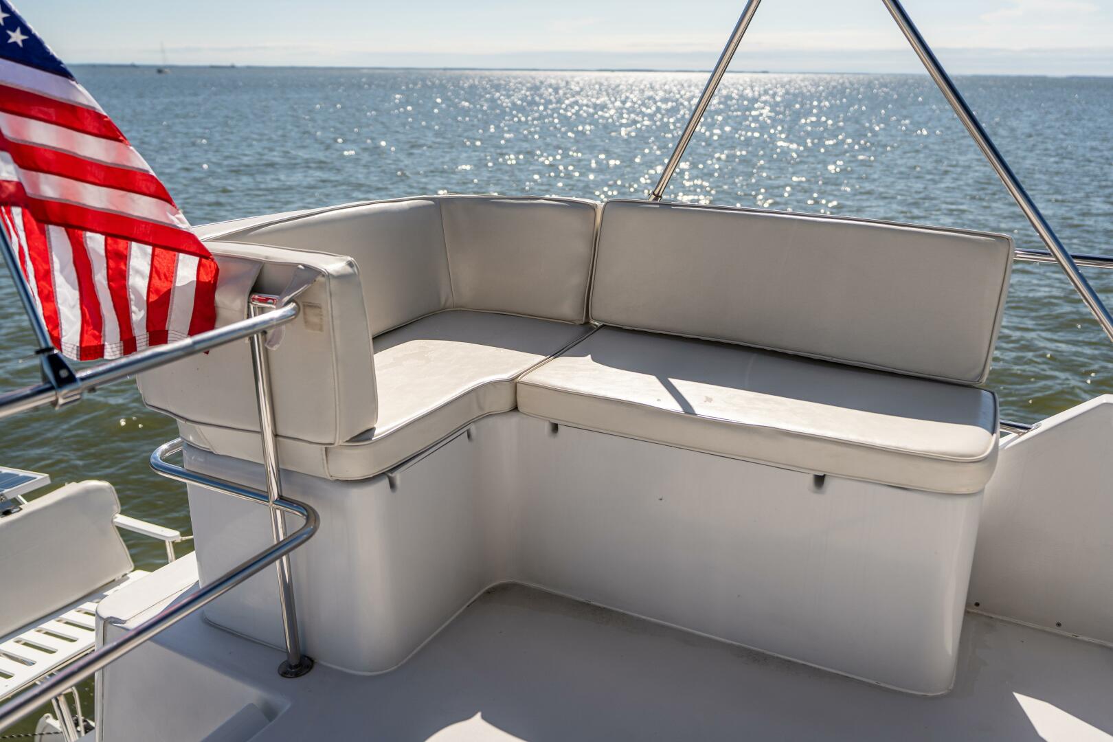 Slide: The Image of PDQ 34 Power Catamaran 2002 - 4501049