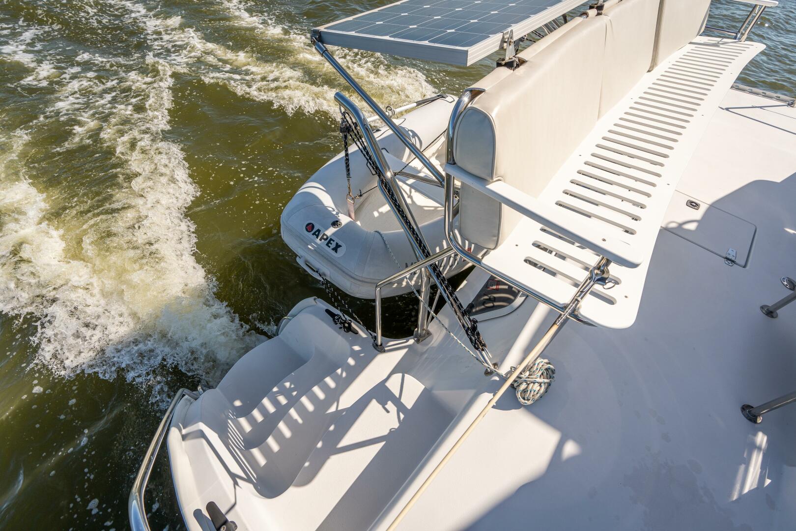 Slide: The Image of PDQ 34 Power Catamaran 2002 - 4501031