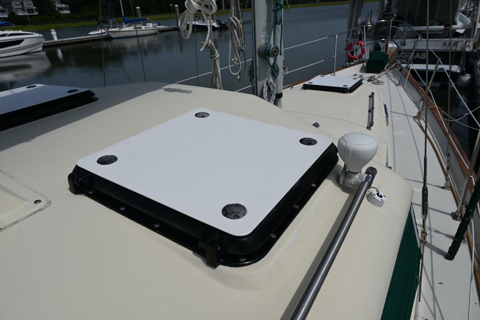 Slide: The Image of Pearson Pilothouse 365 1980 - 4536612