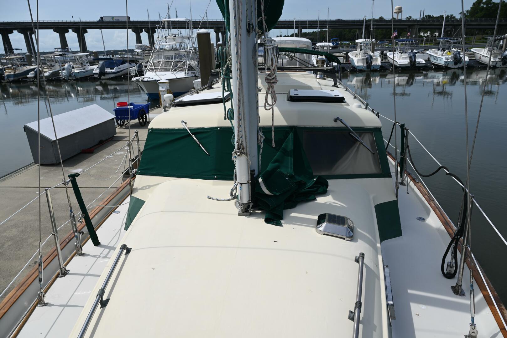 Slide: The Image of Pearson Pilothouse 365 1980 - 4536616