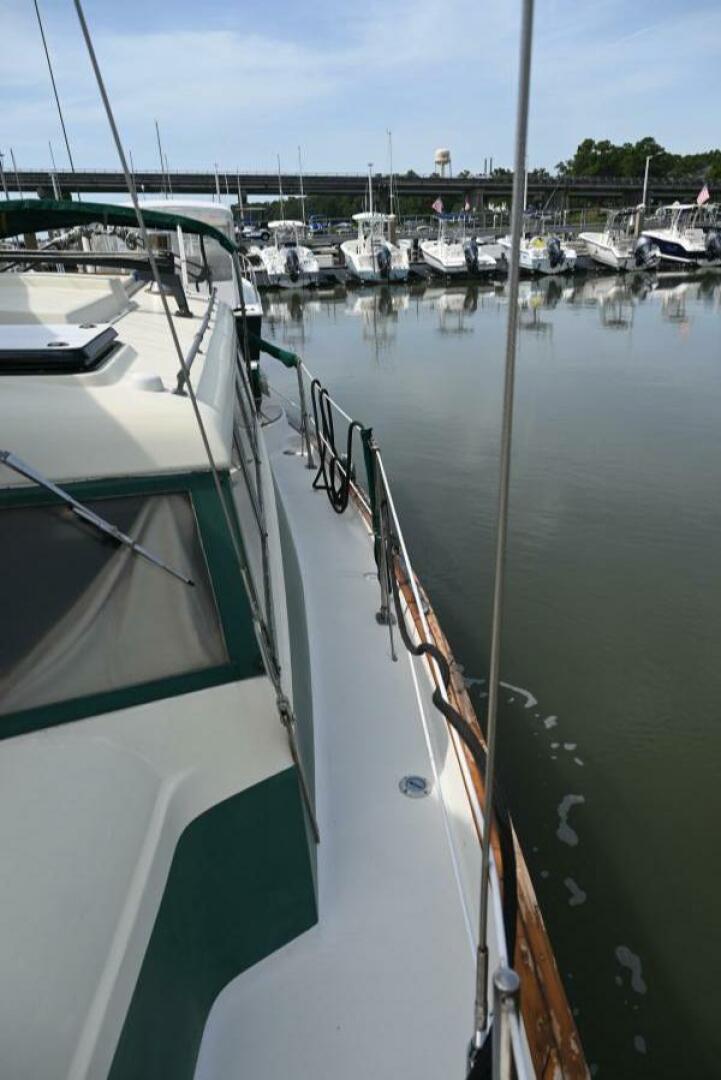 Slide: The Image of Pearson Pilothouse 365 1980 - 4536620