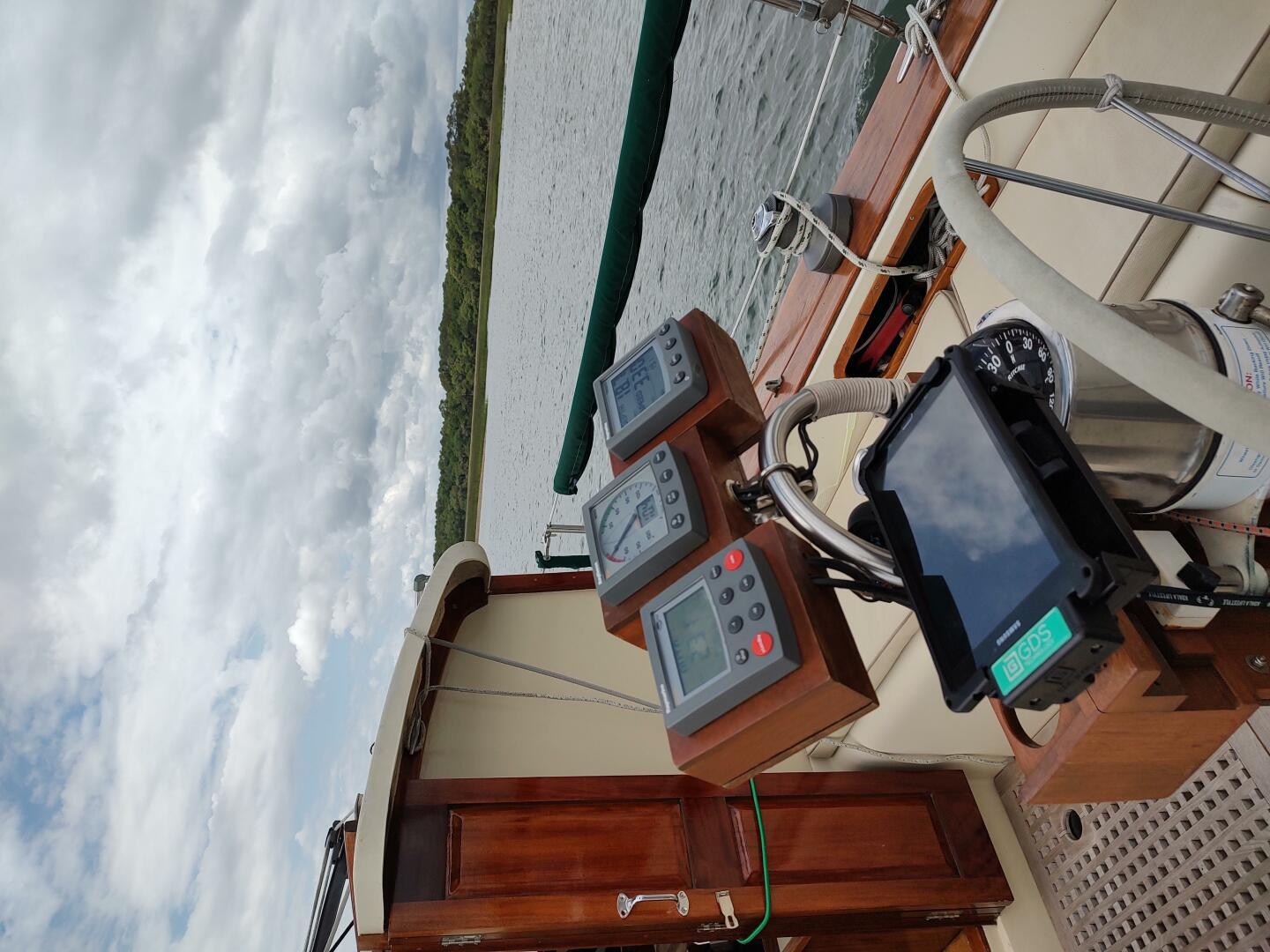 Slide: The Image of Pearson Pilothouse 365 1980 - 4561495