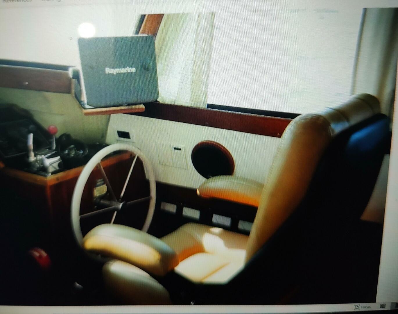 Slide: The Image of Pearson Pilothouse 365 1980 - 4561512