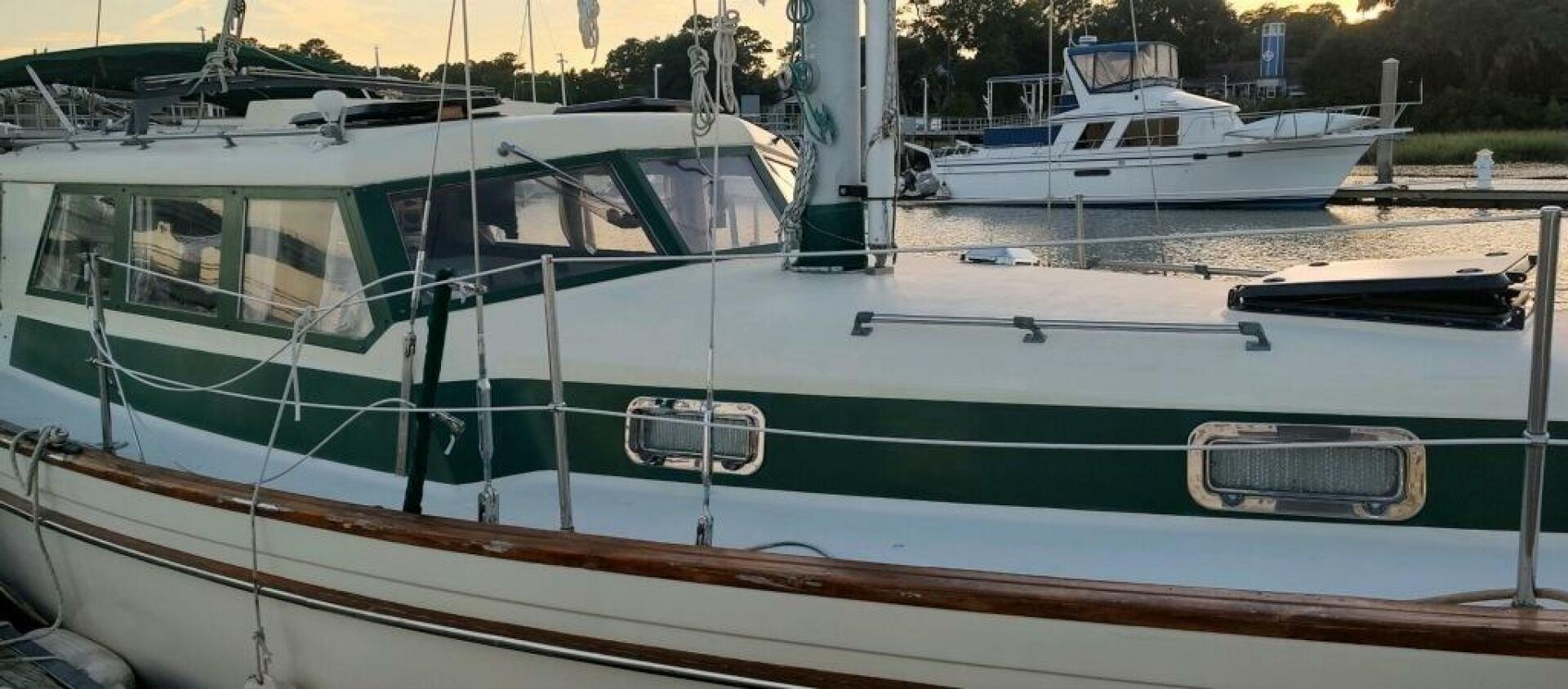Slide: The Image of Pearson Pilothouse 365 1980 - 4701742