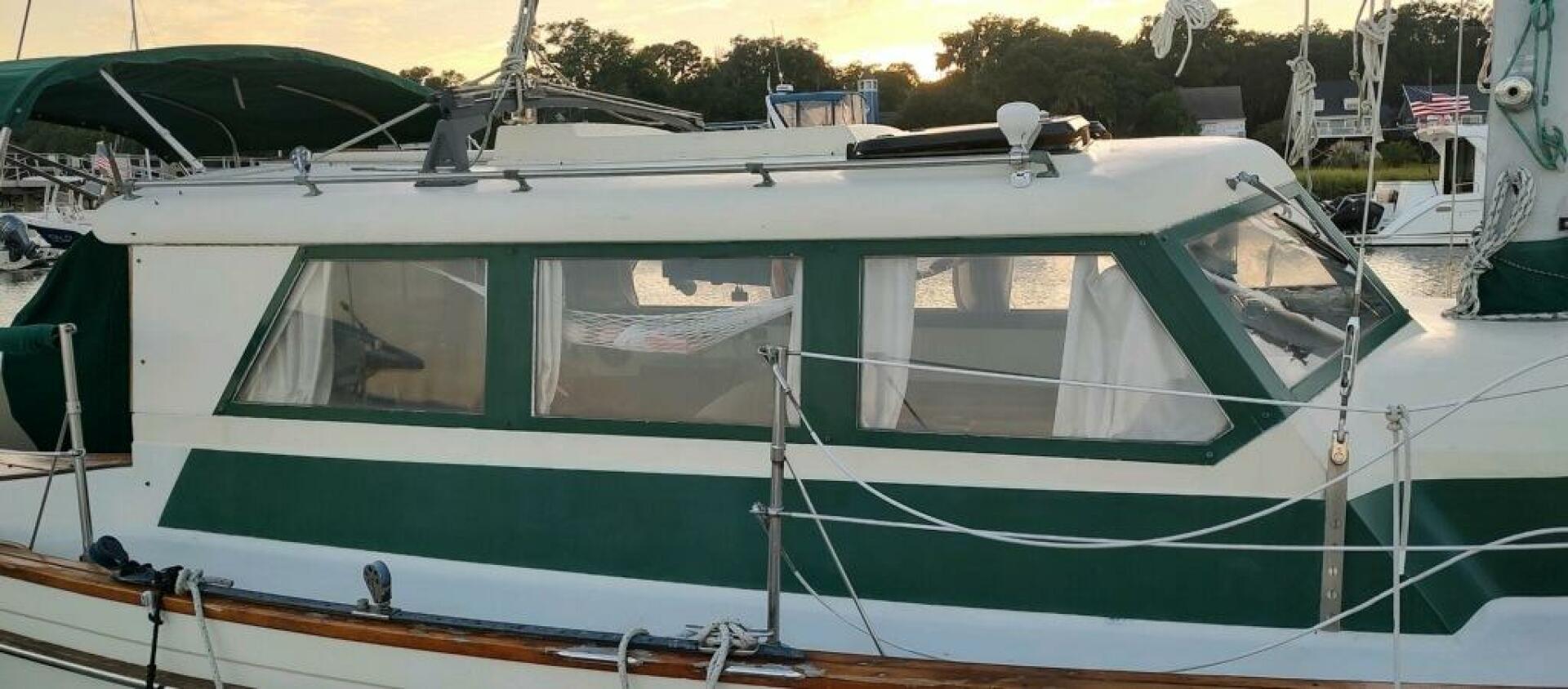 Slide: The Image of Pearson Pilothouse 365 1980 - 4701744