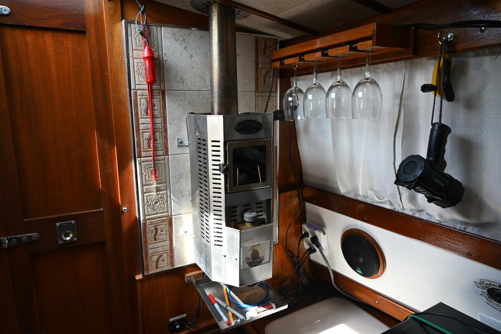 Slide: The Image of Pearson Pilothouse 365 1980 - 4536381