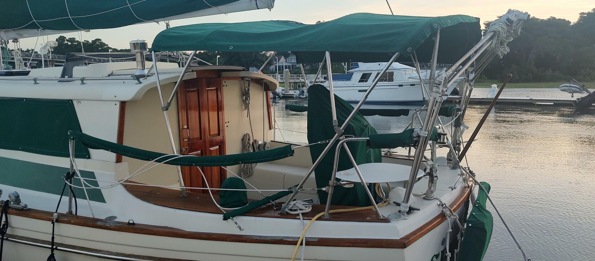 Slide: The Image of Pearson Pilothouse 365 1980 - 4561534