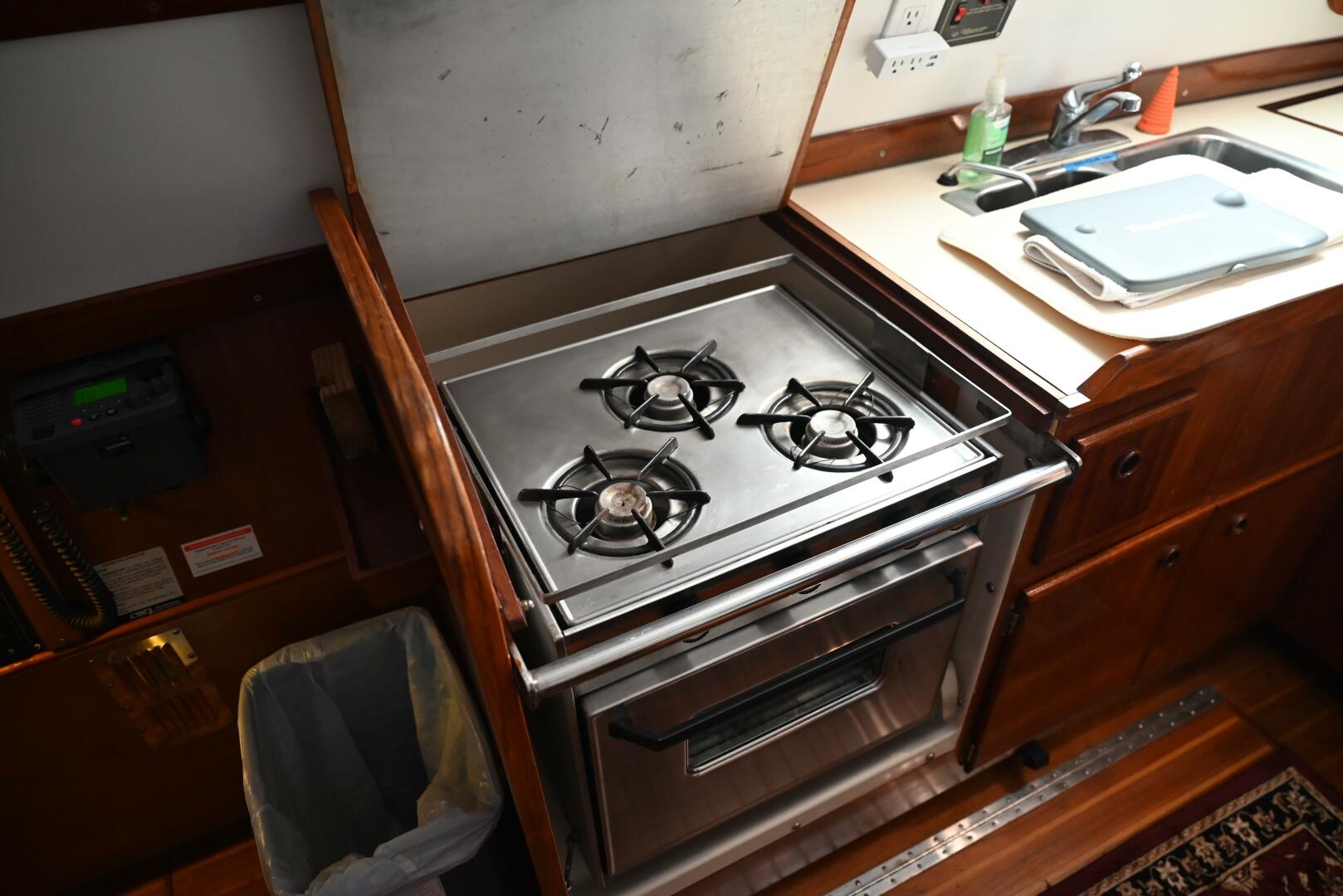 Slide: The Image of Pearson Pilothouse 365 1980 - 4536401