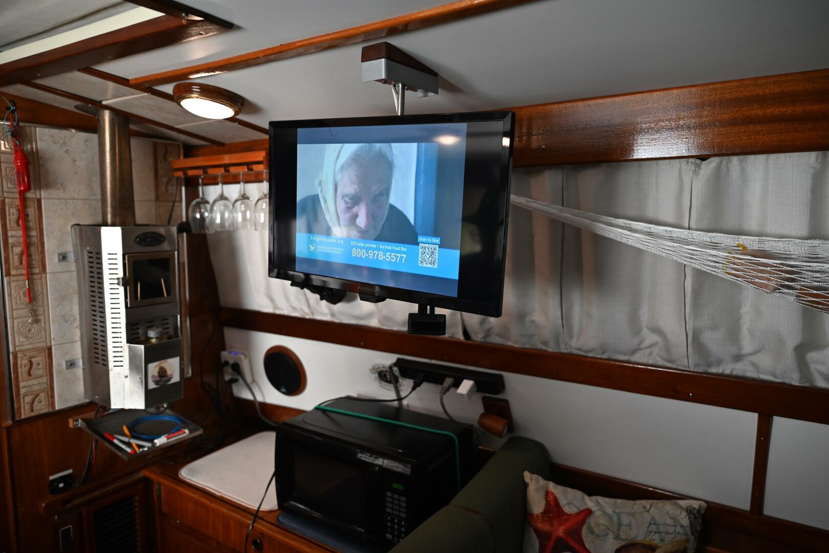 Slide: The Image of Pearson Pilothouse 365 1980 - 4536407