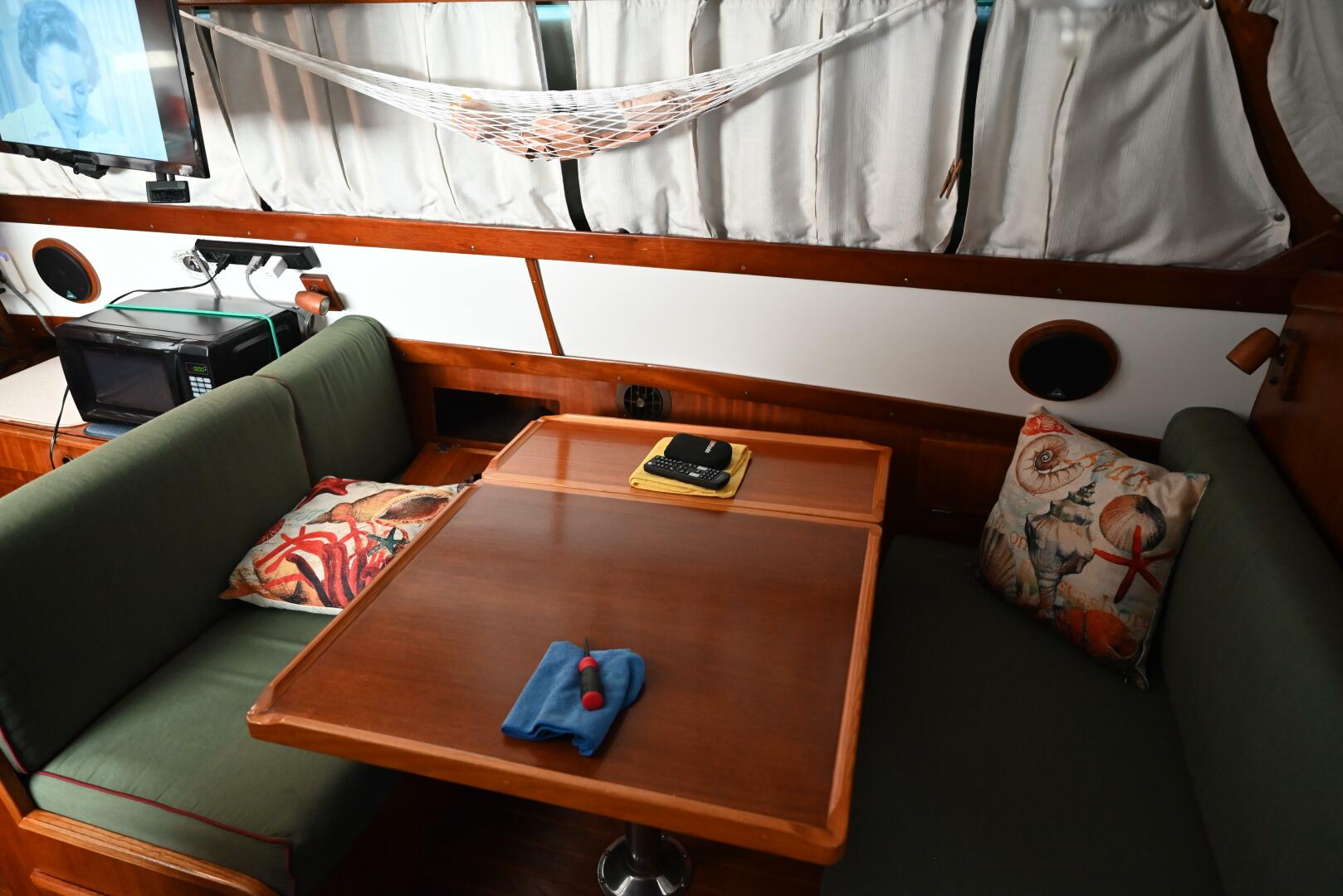 Slide: The Image of Pearson Pilothouse 365 1980 - 4536465