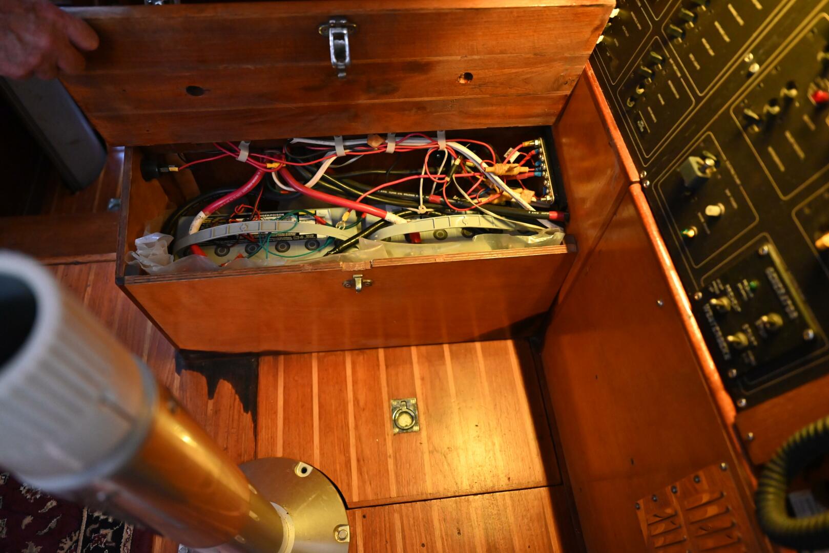 Slide: The Image of Pearson Pilothouse 365 1980 - 4536473
