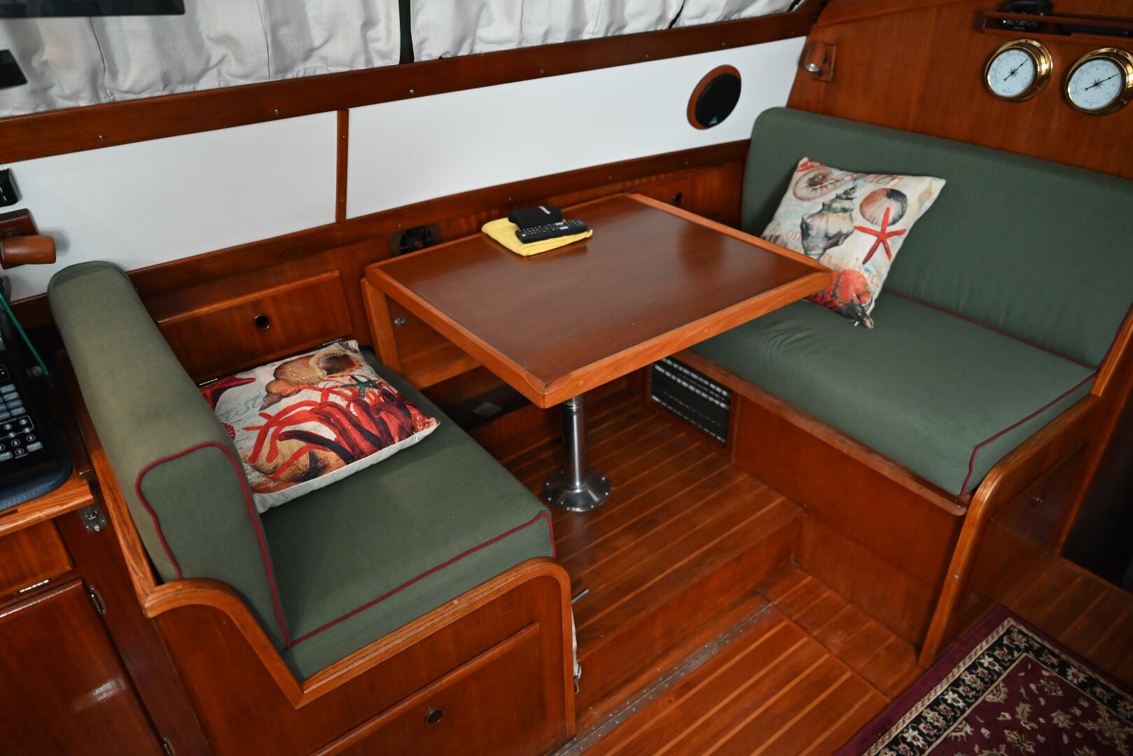 Slide: The Image of Pearson Pilothouse 365 1980 - 4536478