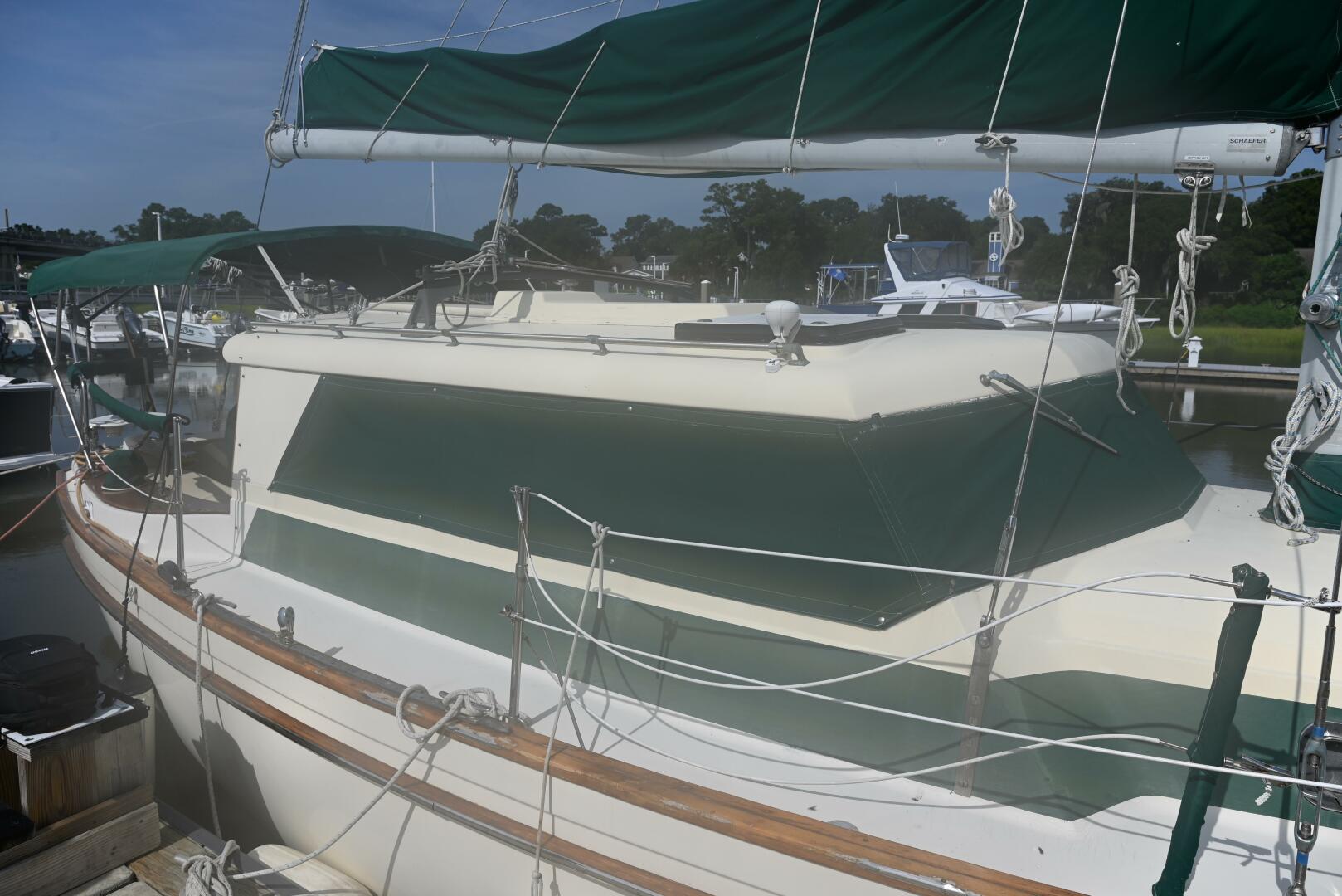 Slide: The Image of Pearson Pilothouse 365 1980 - 4536361