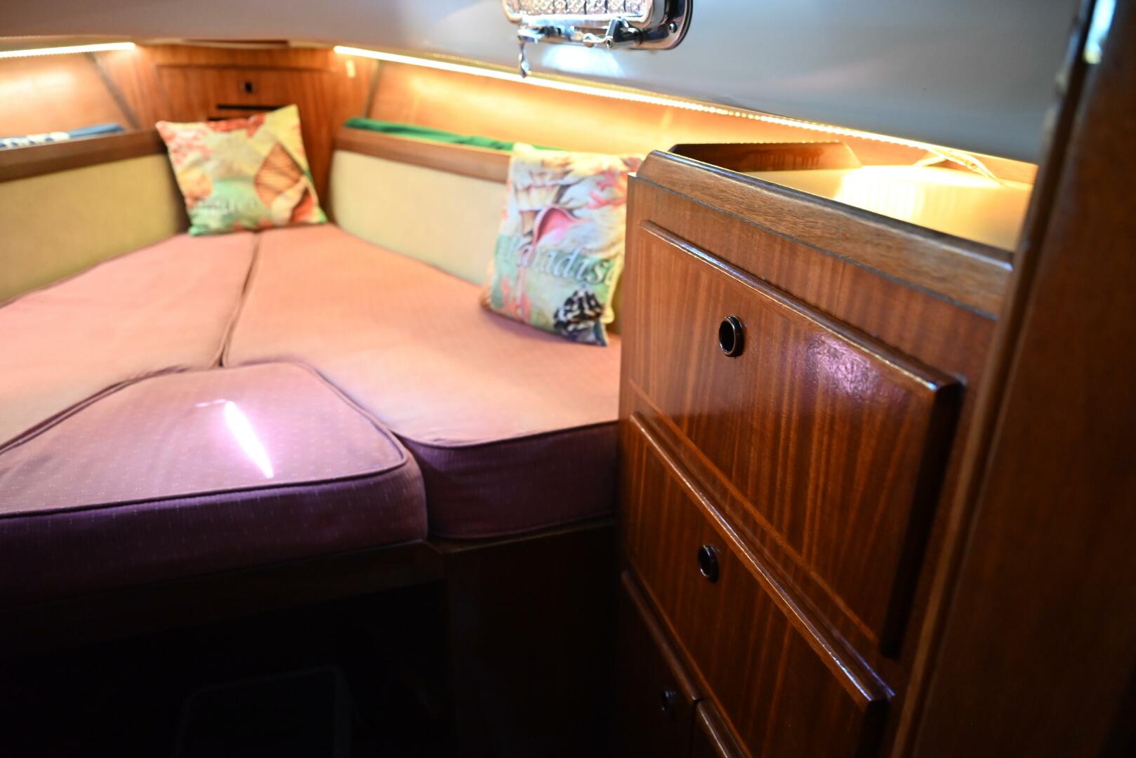 Slide: The Image of Pearson Pilothouse 365 1980 - 4536525